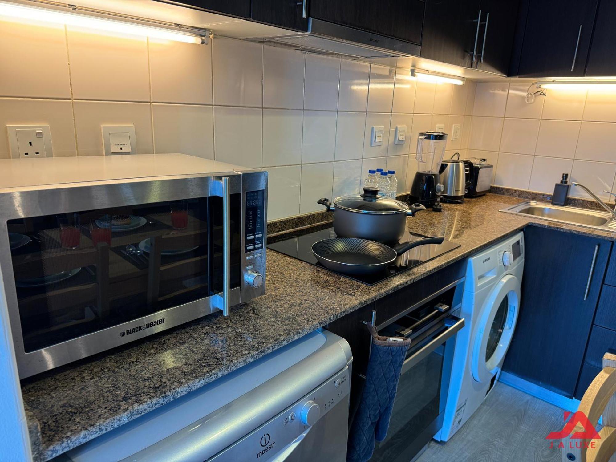 Cozy Marina & Sea View Apt In Bay Central Tower Dubai Marina With Modern Gym & Pool, Steps To Beach & Metro 外观 照片