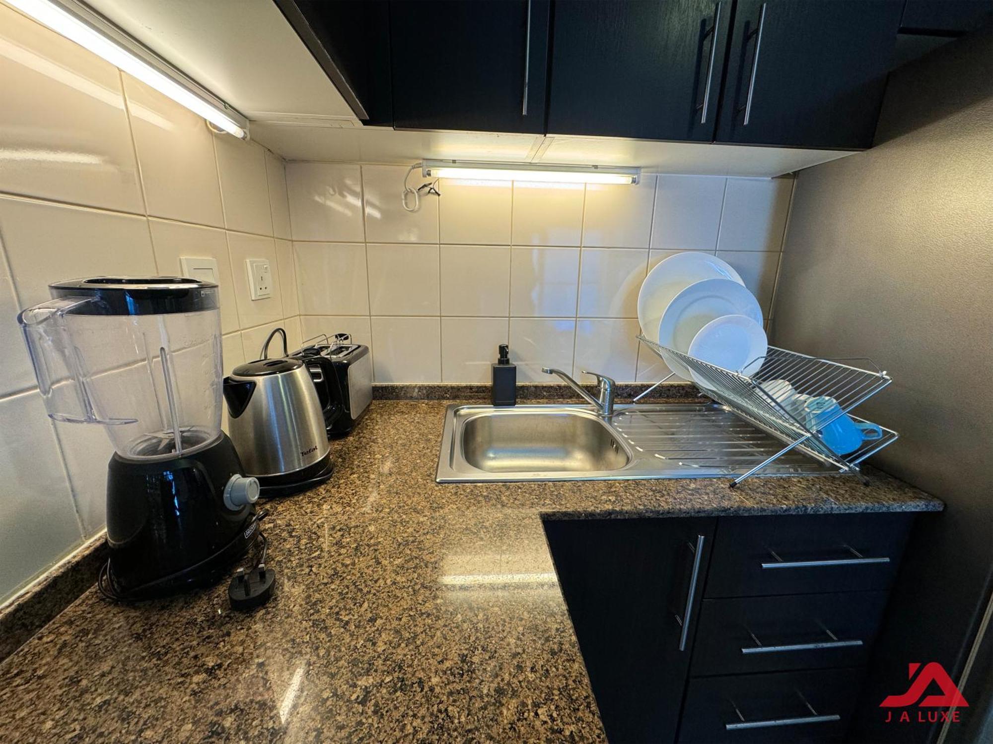Cozy Marina & Sea View Apt In Bay Central Tower Dubai Marina With Modern Gym & Pool, Steps To Beach & Metro 外观 照片